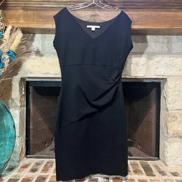 Diane Von Furstenberg Dresses & Skirts - Diane Von Furstenberg Black Bevin Ceramic Ruched Sheath Dress